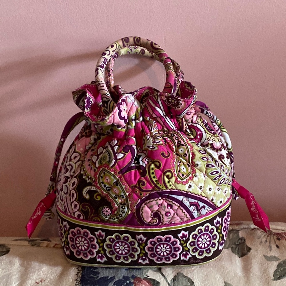 VERA BRADLEY DRAW STRING SACK FLEUR DE LEIS FLORAL PINK & GREEN EUC